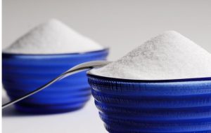 Xylitol is a naturally-occurring 5-carbon polyol sweetener. It is found in fruits and vegetables, and is even produced by the human body itself. It can absorb heat when dissolved in water, with moisture absorbing function, and transient diarrhea can be induced when excessively taken. The product can also treat constipation.